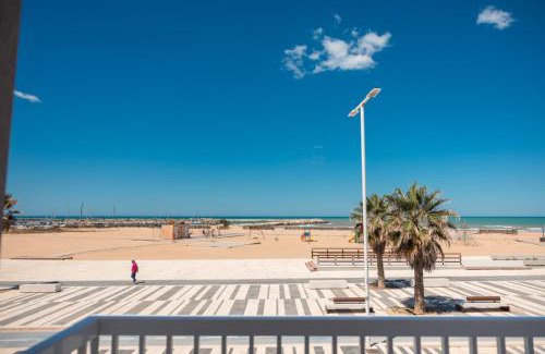 Scoglitti House | Domira - Casa Vacanze Fronte Mare