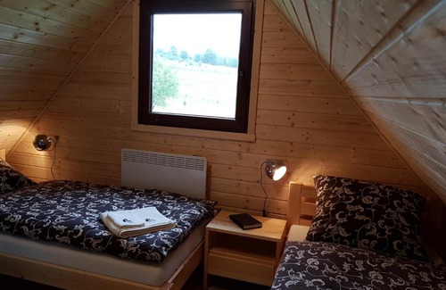 Szczytna Ski Chalet | Domki całoroczne z kominkiem - SKAŁA i GŁAZ