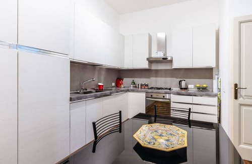 Kalsa Apartment | Domus Sicily - Piazza Marina Suite - Stunning view of the garden