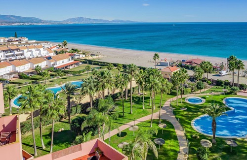 Puerto de la Duquesa Apartment | Don Juan Beach Resort Apartments - 1 Bedroom Beach Front Apartments