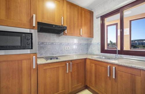 Puerto de la Duquesa Apartment | Don Juan Beach Resort Apartments - 1 Bedroom Beach Front Apartments