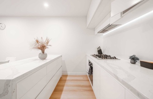 Doncaster Apartment | Doncaster Lux 3b2b apt Balcony+Parking