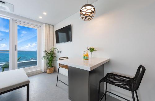 Donghae House | Donghae 828 Spa Pension A