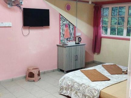 Kundasang House | Dongorit Cabin Deluxe Room