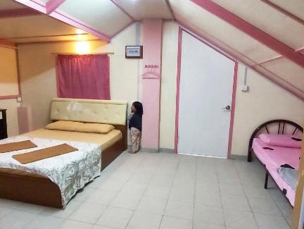 Kundasang House | Dongorit Cabin Deluxe Room
