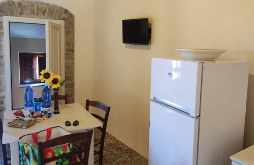 Strongoli Apartment | Donna Concetta Flat ♡ In Historic Building