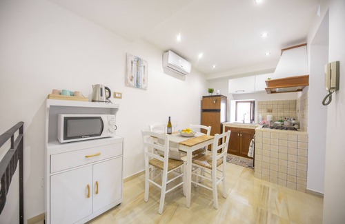 Monte di Pieta House | Donna Flavia - Holiday home in the historic center of Palermo