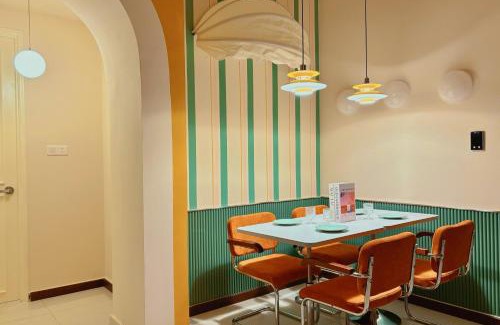 Central District Apartment | Dooga Ins-Retro Pastelland Seaview Bathtub by Doogahome Homestay