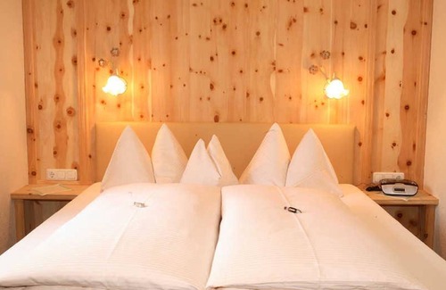 Pertisau Cottage | Doppelzimmer"+" - Café-pension Erika