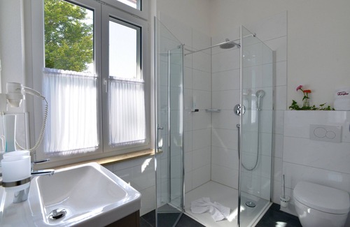 Oberreitnau Apartment | Doppelzimmer Superior 23 qm mit WC und Dusche