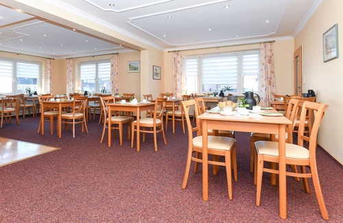 Esens Cottage | Doppelzimmer Mellum - Pension Nordkap in Bensersiel