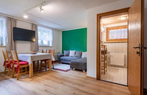 Elbigenalp Apartment | DORF 77 Apartment