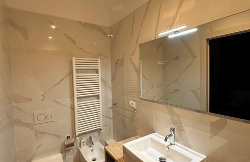 Barriera Vecchia-San Giacomo House | DORIAN GRAY LUXURY SUITE