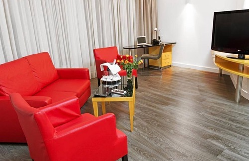 Strehlen House | DORMERO Deluxe, measuring rates - DORMERO Hotel Dresden City
