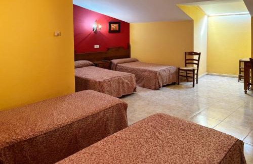 Sahagun House | DORMERO Hotel y Albergue Sahagun