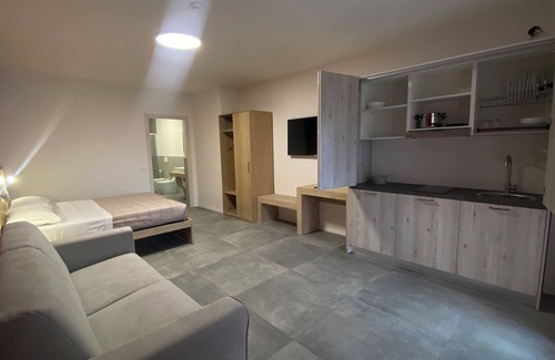 Fogliano House | Dormi-RE affittacamere