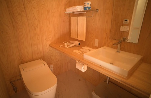 Oishi Hotel | Dot Glamping Fujisan