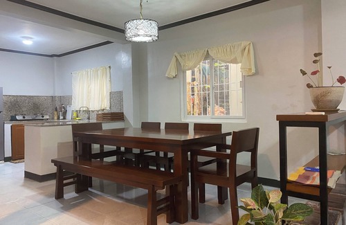 Lobo House | Double Bedroom in a spacious two-storey beach house