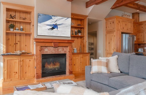 Mountain Village House | Double Eagle B2 - Sunset Views Picturesque Mountain Home 3 Br, 3 Ba, Sleeps 8
