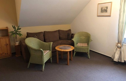 Thale Cottage | Double room 3, 2. Floor - Pension Schröder