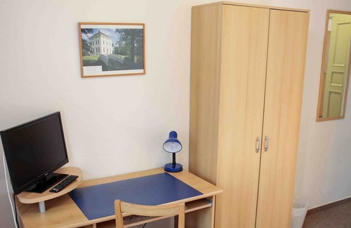 Dessau-Rosslau Apartment | Double room 3 - Pension Siewert