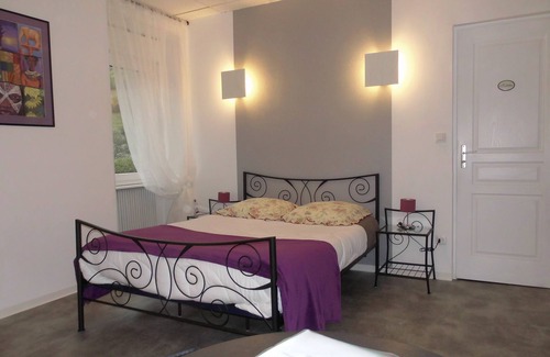 Saint-Affrique House | Double room-Comfort-Ensuite with Shower-2