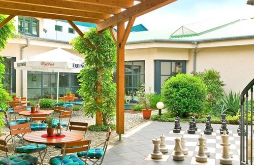 Pirna House | Double room comfort, shower, toilet - aktiv Sporthotel
