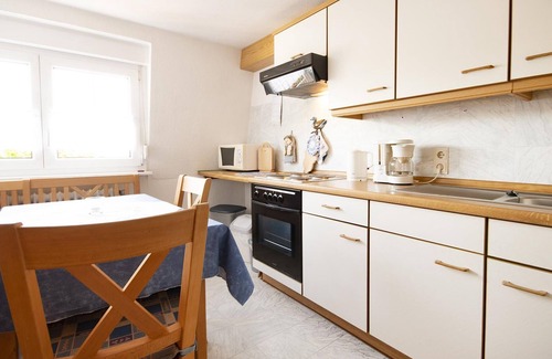 Punderich Apartment | Double room shower /WC Nunner garden - Kühn, Ingrid