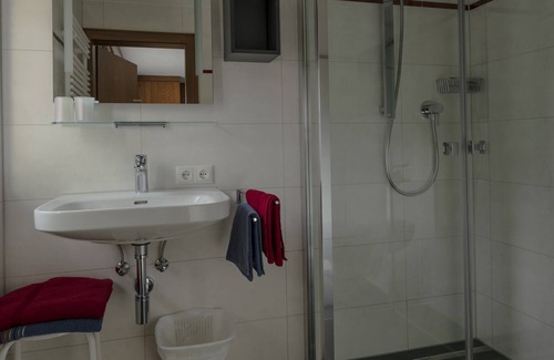 Nesselwaengle Apartment | Double room with breakfast - Haus Hahnenkamm