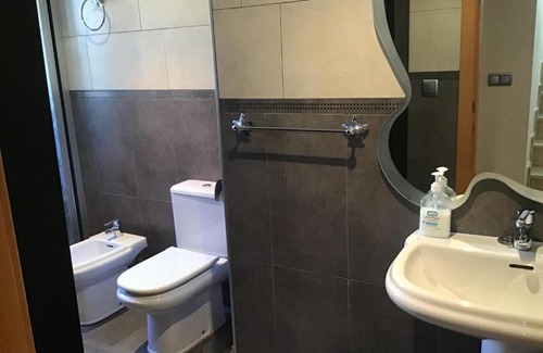 El Albir Bed & Breakfast | Double Room with Shared Bathroom and Shared Communal Areas R4