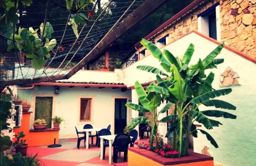 Gonnesa Apartment | Double room with shared pool and kitchen, Wi-Fi and air conditioning