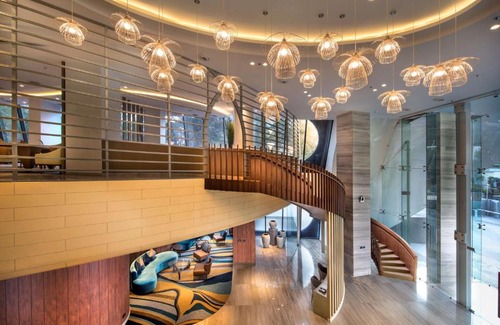 Ahmedabad Hotel | DoubleTree by Hilton Ahmedabad