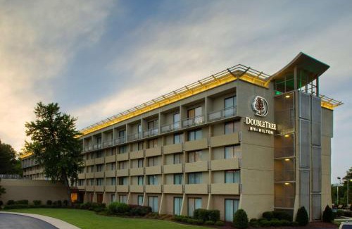 Northlake Hotel | DoubleTree by Hilton Atlanta Northeast/Northlake