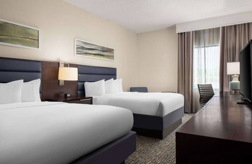 Seven Oaks Hotel | Doubletree by Hilton Columbia, SC