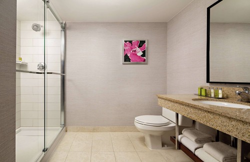 Fairfield Hotel | DoubleTree by Hilton Fairfield Hotel & Suites