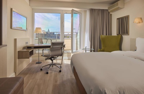 Mitte Hotel | DoubleTree by Hilton Hannover Schweizerhof