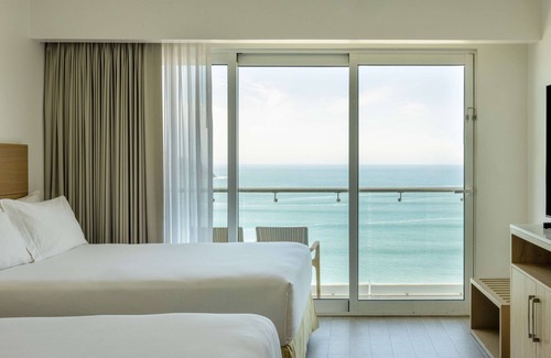 Zona Dorada Resort | DoubleTree by Hilton Mazatlan