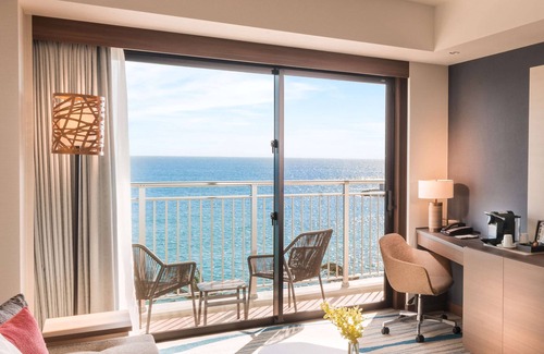 Mihama Resort | DoubleTree by Hilton Okinawa Chatan Resort