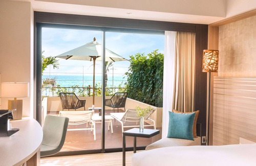 Mihama Resort | DoubleTree by Hilton Okinawa Chatan Resort