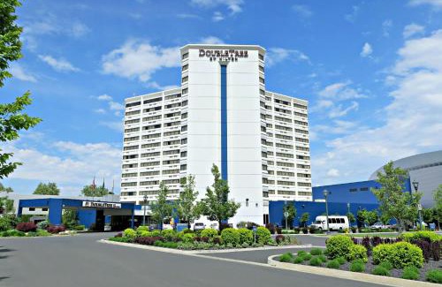 Riverside Hotel | DoubleTree by Hilton Spokane City Center