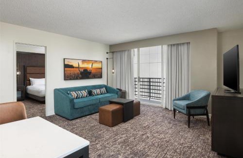 Capitol District Hotel | DoubleTree Suites by Hilton Austin Downtown Capitol