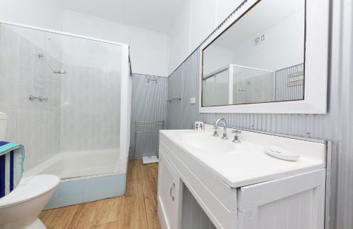 Forster House | Douglas Cottage