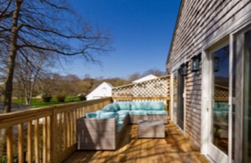 Fifth Ward House | Douplex Nestled In the Fifth Ward/Short Walk to the Beach