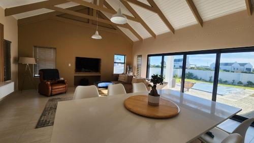 Velddrif House | Doves nest