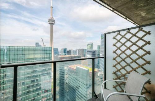Downtown Toronto House | Down Town CN Tower View 2BR Condo with Balcony and WiFi