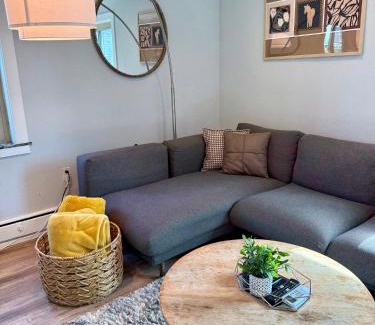 Downtown Seattle Apartment | Downtown 2BR Penthouse with Prime Location & Views