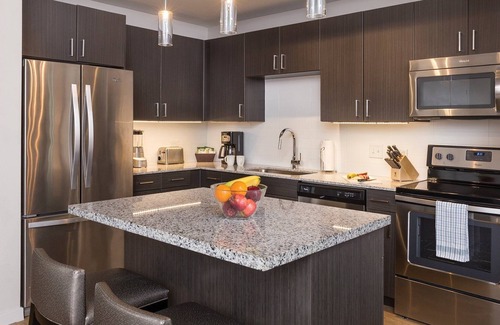 Civic District Resort | Downtown Austin Resort 2bdr