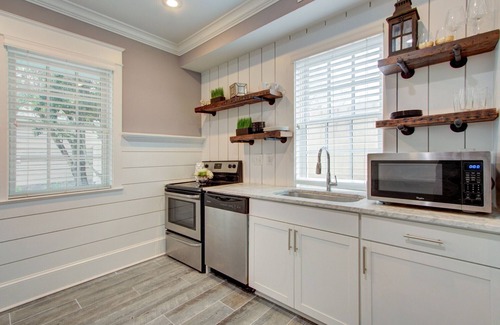 Radcliffeborough House | Downtown Charleston Piedaterre with Private Pool, Prime Locationn