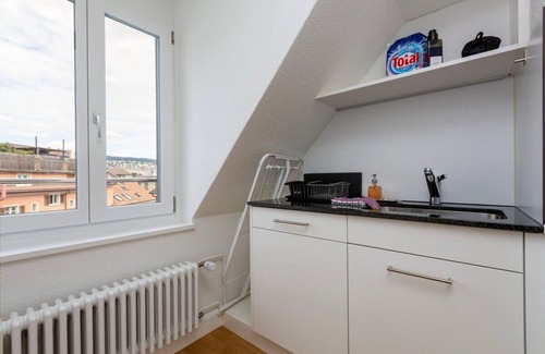 Werd Apartment | Downtown Charming 2-BR Loft Apartment 5A