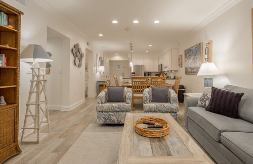 Dewey Beach Condo | Downtown Dewey Beach Condo w/Pool Garage Parking